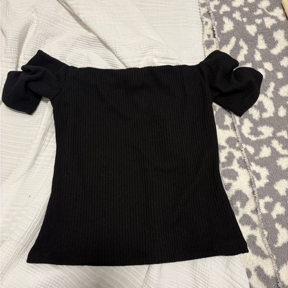 H&M womens Black Off-Shoulder Sweater